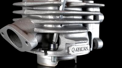 El nuevo kit de cilindros Athena de 70 cc para motores verticales Yamaha-Minarelli (CW)￼